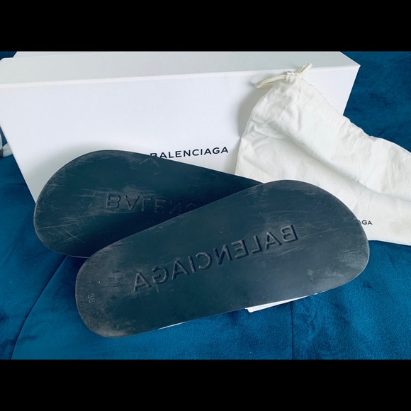 ❌SOLD💸❌BALENCIAGA - Picture 5 of 5
